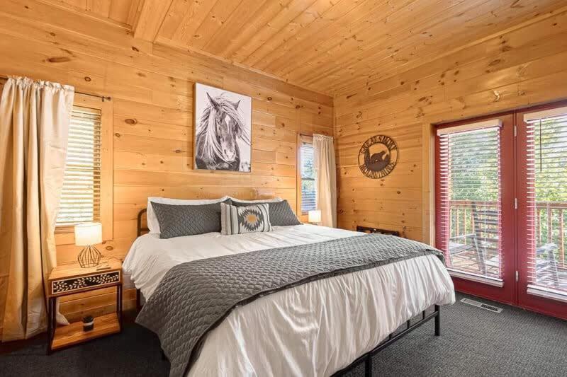 Villa Movie Theater Hot Tub View Mountain Escape Gatlinburg Exterior foto