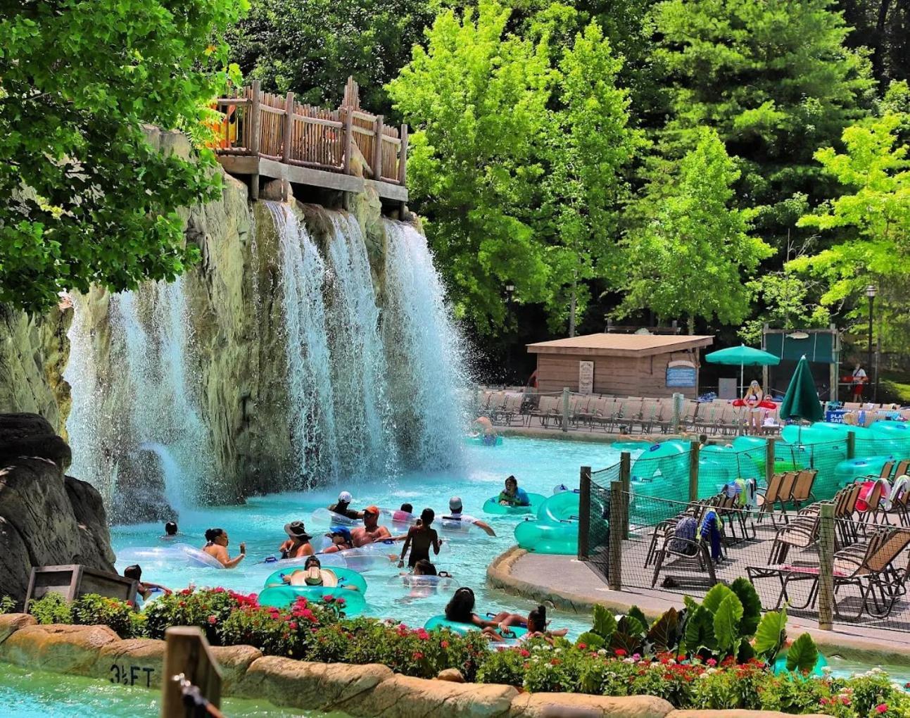 Villa Movie Theater Hot Tub View Mountain Escape Gatlinburg Exterior foto